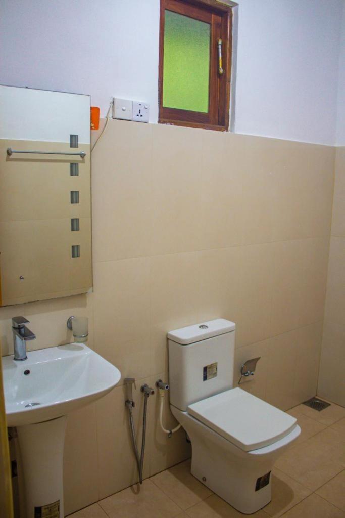 Amado Homestay Ella Esterno foto