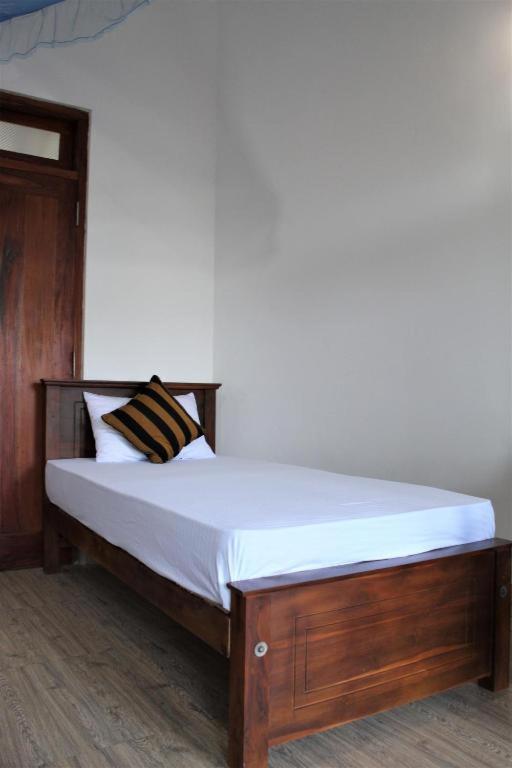 Amado Homestay Ella Esterno foto