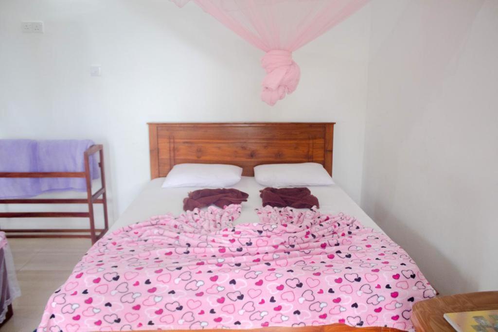 Amado Homestay Ella Esterno foto