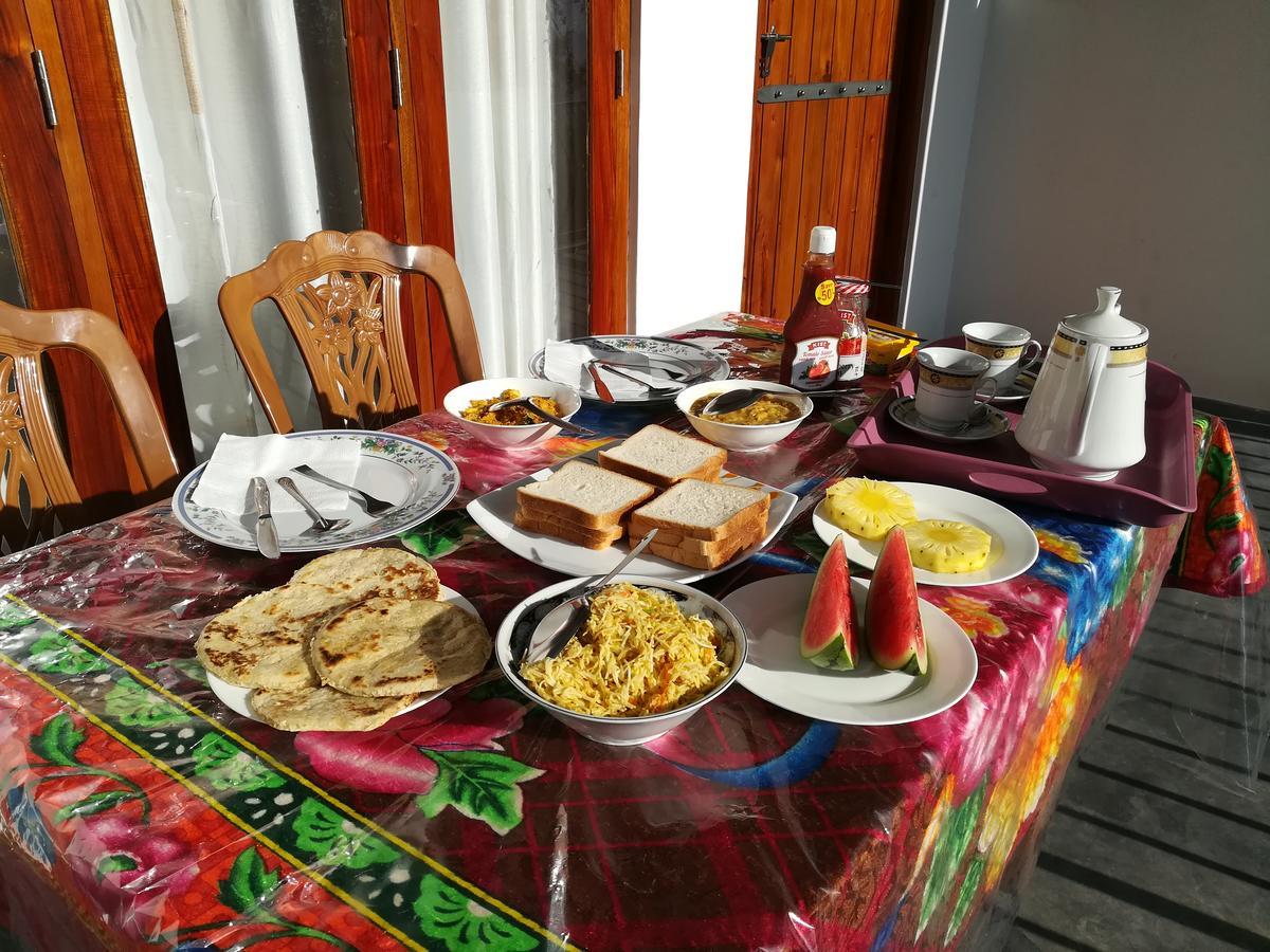 Amado Homestay Ella Esterno foto